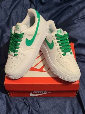 Nike Air Force 1 "Stadium Green" DV3808-108, New In Replacement Box! M8/W9.5